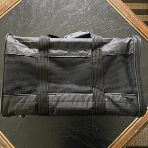 Black Sherpa Pet Carrier (Large)